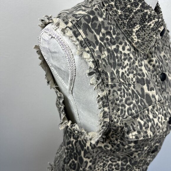 English Rose Sleeveless Denim Vest Women's S Gray Animal Studded Fringe Buttons - Picture 8 of 14